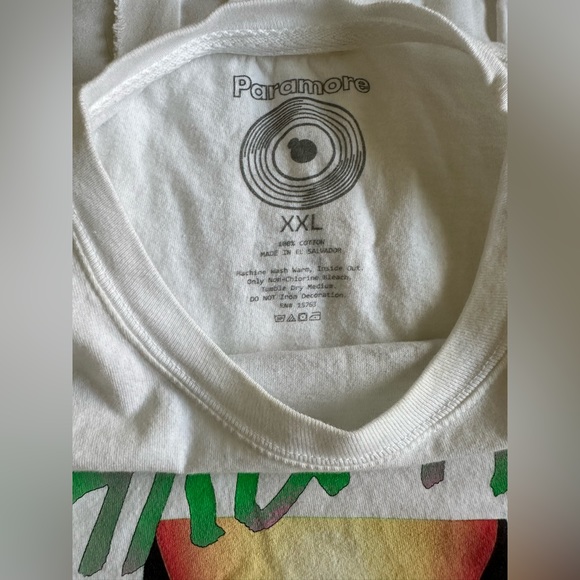 Paramore official North American tour merch 2023 size XXL - Picture 3 of 5